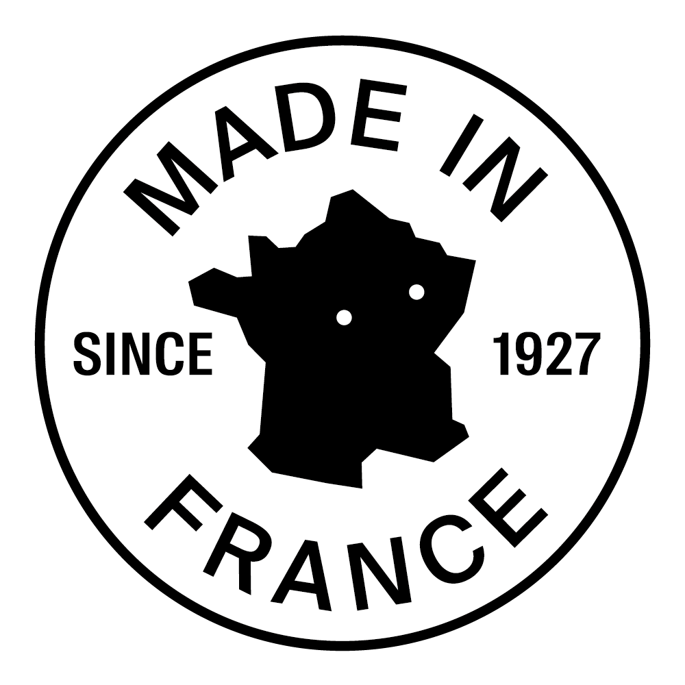 Our luminaires are designed and made in France, to order, via a short distribution channel.